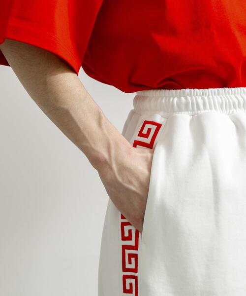 URBAN RESEARCH(アーバンリサーチ)の「551蓬莱×UR SWEAT PANTS(その他パンツ・メンズ・ブラック/グレー系その他/オフホワイト・LARGE/MEDIUM)」の16枚目の写真