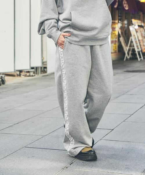 URBAN RESEARCH(アーバンリサーチ)の「551蓬莱×UR SWEAT PANTS(その他パンツ・メンズ・ブラック/グレー系その他/オフホワイト・LARGE/MEDIUM)」の21枚目の写真