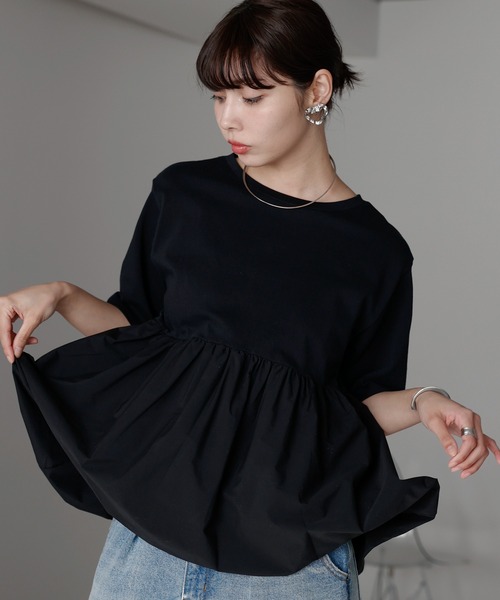 SOTT（ソット）の「Mixed material balloon hem tops 異素材バルーントップス（Tシャツ/カットソー・レディース・ブラック/オフホワイト・FREE）」の14枚目の写真