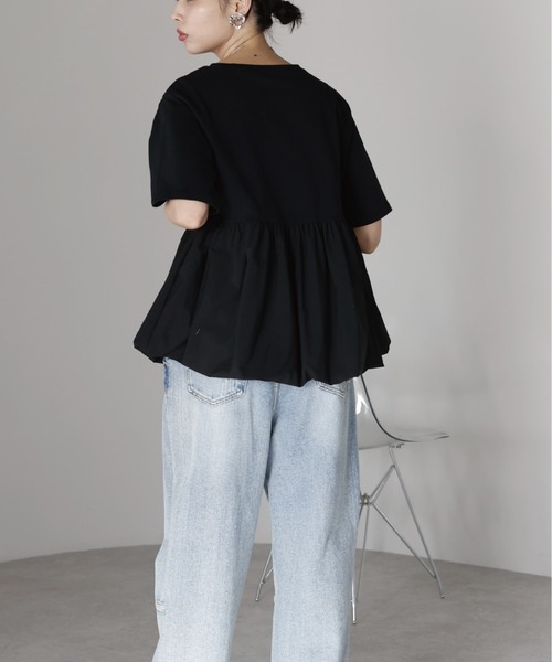 SOTT(ソット)の「Mixed material balloon hem tops 異素材バルーントップス(Tシャツ/カットソー・レディース・ブラック/オフホワイト・FREE)」の8枚目の写真