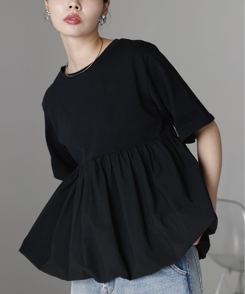 SOTT(ソット)の「Mixed material balloon hem tops 異素材バルーントップス(Tシャツ/カットソー・レディース・ブラック/オフホワイト・FREE)」の11枚目の写真