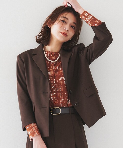 UNTITLED(アンタイトル)の「【オンオフ使える/セットアップ可能】トロピカルウール シングルブレストジャケット(テーラードジャケット・レディース・ダークブラウン/ネイビー・00/01/02/03/04/42/44/46/48/50)」の4枚目の写真