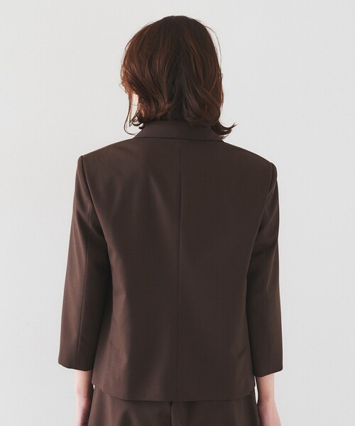 UNTITLED(アンタイトル)の「【オンオフ使える/セットアップ可能】トロピカルウール シングルブレストジャケット(テーラードジャケット・レディース・ダークブラウン/ネイビー・00/01/02/03/04/42/44/46/48/50)」の14枚目の写真
