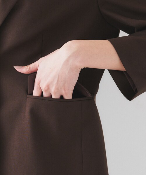 UNTITLED(アンタイトル)の「【オンオフ使える/セットアップ可能】トロピカルウール シングルブレストジャケット(テーラードジャケット・レディース・ダークブラウン/ネイビー・00/01/02/03/04/42/44/46/48/50)」の18枚目の写真