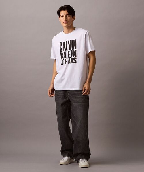 Calvin Klein(カルバン・クライン)の「【ユニセックス】スタックドグラフィックTシャツ(Tシャツ/カットソー・メンズ・ブラック/カーキ/ホワイト・M/L/S/XL)」の10枚目の写真