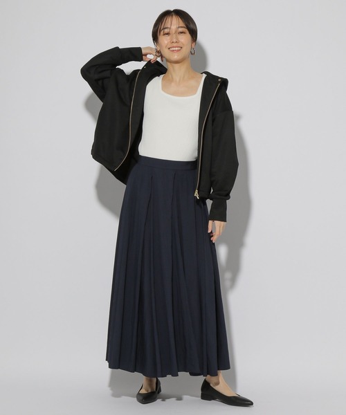 Elura（エルーラ）の「裏毛ZIPパーカー/321620（パーカー・レディース・ブラック/ライトグレー/ホワイト・FREE）」の12枚目の写真