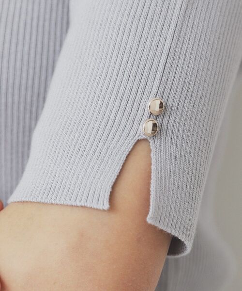 index（インデックス）の「《5色展開》Vネックリブニット【洗濯機洗い可】（ニット/セーター・レディース・チャコール/ライトブルー/オフホワイト/ホワイト系5/ベージュ系その他2・42/36/38/40）」の7枚目の写真