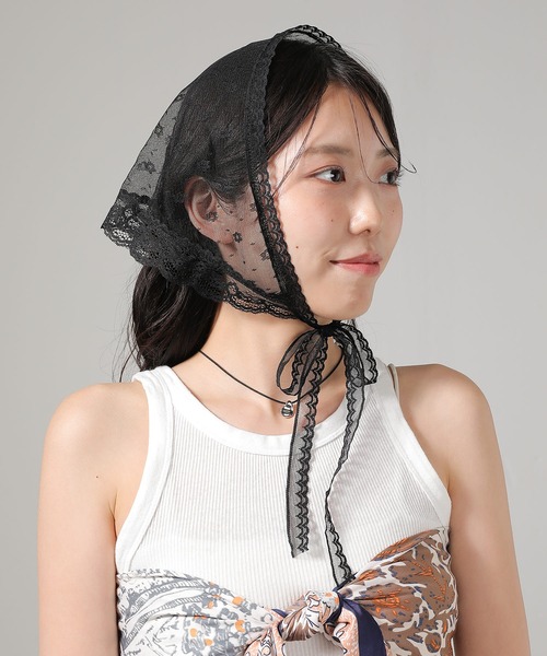Monocoro toppi（モノコロトッピ）の「花柄 レース バブーシュカ（その他ヘアアクセサリー・レディース・ブラック/ホワイト・フリー）」の2枚目の写真