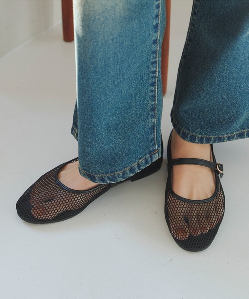 KOBE LETTUCE(コウベレタス)の「メッシュメリージェーンパンプス(パンプス・レディース・ブラック/ベージュ・L/LL/M/S)」の6枚目の写真