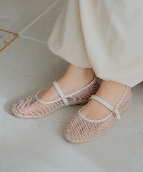 KOBE LETTUCE(コウベレタス)の「メッシュメリージェーンパンプス(パンプス・レディース・ブラック/ベージュ・L/LL/M/S)」の10枚目の写真