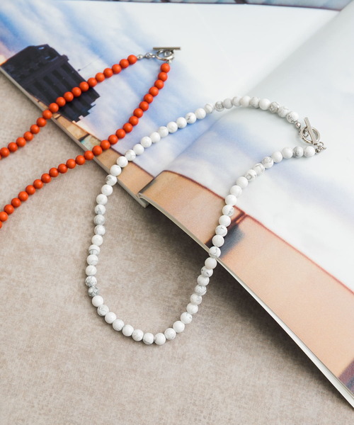URBAN RESEARCH DOORS(アーバンリサーチドアーズ)の「ストーン6mm玉ネックレス(ネックレス・レディース・レッド/ホワイト系その他・ONE)」の7枚目の写真