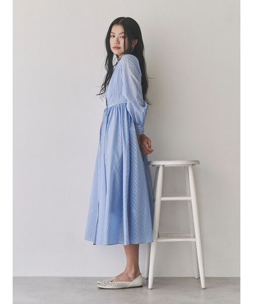 TONAL（トーナル）の「シアーストライプシャツワンピース（ワンピース・レディース・ブルー/オフホワイト/ミント・MEDIUM）」の5枚目の写真