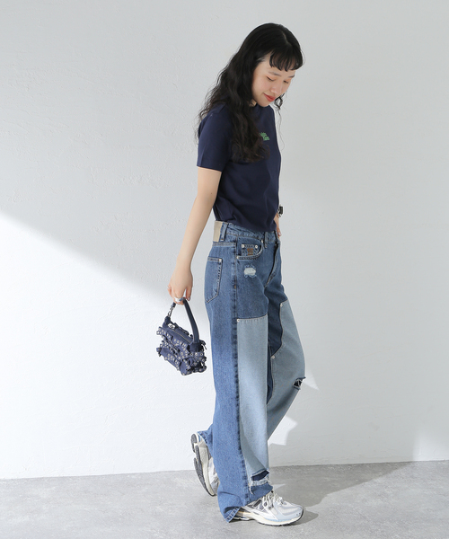 JOINT WORKS（ジョイントワークス）の「Calvin Klein /カルバン クラインSS FLOCKED LOGO CREWNK TEE（Tシャツ/カットソー・レディース・ホワイト/ネイビー/イエロー・X-SMALL）」の8枚目の写真