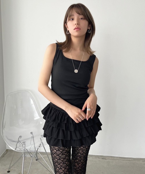 Jewelobe(ジュエローブ)の「ボトムフリルミディアムタンクトップ(タンクトップ・レディース・ホワイト/ブラック・FREE)」の10枚目の写真