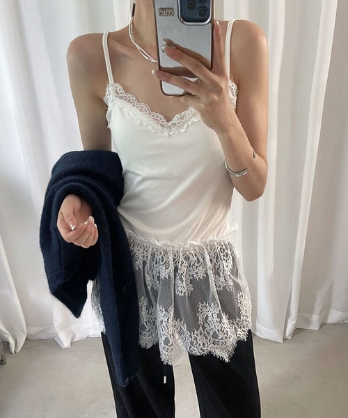Jasmine Grandiflorum（ジャスミングランディフローラム）の「【Jasmine】カップ付きレースキャミソール（キャミソール・レディース・ブラック/ホワイト・FREE）」の5枚目の写真