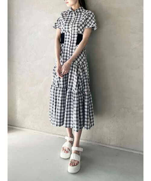 CALNAMUR（カルナムール）の「WAIST RIB CHECK SHIRT OP/ウエストリブチェックシャツワンピース（ワンピース・レディース・ブラック/ブラウン・SMALL/MEDIUM）」の2枚目の写真