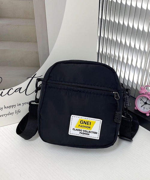 VIBGYOR（ヴィブジョー）の「lulunoix/シンプルショルダーバッグ N15360（ショルダーバッグ・キッズ・ブラック/グリーン/ピンク/レッド/ベージュ/イエロー・FREE）」の3枚目の写真