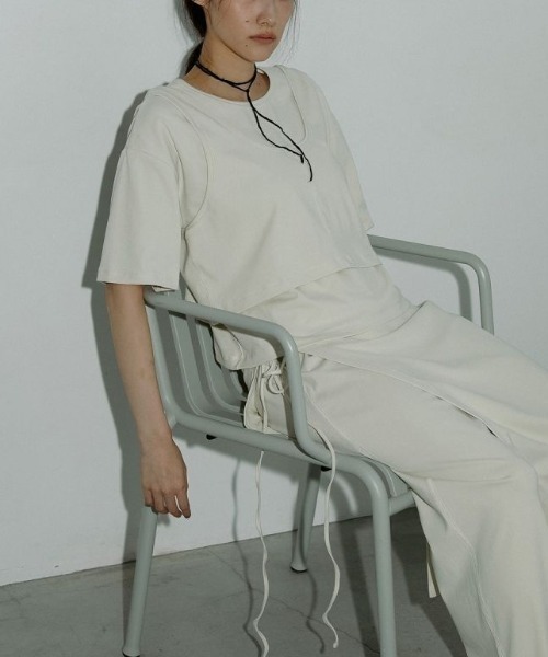 anuke(アンヌーク)の「anuke Layered Cut T-shirts 62510623(Tシャツ/カットソー・レディース・ブラック/オフホワイト/チャコールグレー・FREE)」の13枚目の写真