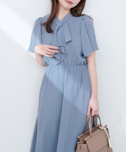 natural couture（ナチュラルクチュール）の「【WEB限定】ボウタイアシメラッフルワンピース（ワンピース・レディース・オレンジ系その他/ブルー/ネイビー/グレイッシュベージュ・FREE）」の18枚目の写真