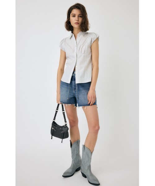MOUSSY(マウジー)の「WIDE DENIM ショーツ(デニムパンツ・レディース・オフホワイト/ブルー・0/1/2)」の5枚目の写真