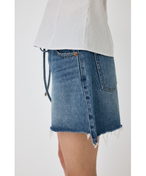 MOUSSY(マウジー)の「WIDE DENIM ショーツ(デニムパンツ・レディース・オフホワイト/ブルー・0/1/2)」の9枚目の写真
