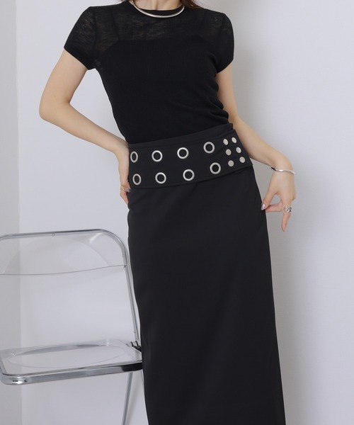 LAULEN（ローレン）の「punching button belted long skirt /パンチング ボタン ベルト付き ロング スカート（スカート・レディース・ブラック/グレー・M/S）」の6枚目の写真