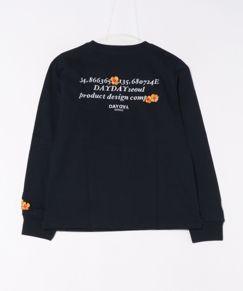 DAYDAY(デイデイ)の「フラワーロゴ L/S Tシャツ(Tシャツ/カットソー・レディース・オートミール/ネイビー・M/L)」の3枚目の写真