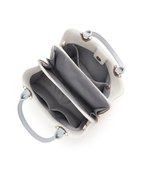 SAMANTHAVEGA(サマンサベガ)の「Vカットハンドバッグ(ハンドバッグ・レディース・ホワイト/グレイッシュベージュ/ブラック・FREE)」の8枚目の写真