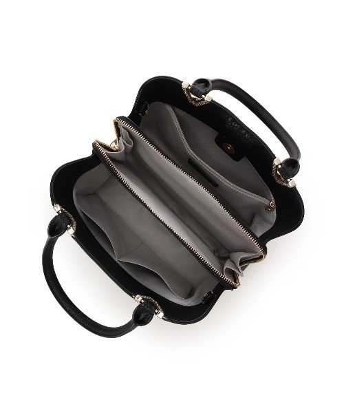 SAMANTHAVEGA(サマンサベガ)の「Vカットハンドバッグ(ハンドバッグ・レディース・ホワイト/グレイッシュベージュ/ブラック・FREE)」の14枚目の写真