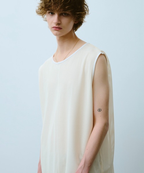 CAMPHOR WOOD(カンファーウッド)の「reversible layered sleeveless cutsew / リバーシブルレイヤードメッシュスリーブレスカットソー(タンクトップ・メンズ・Black/White・SMALL/MEDIUM/LARGE)」の13枚目の写真