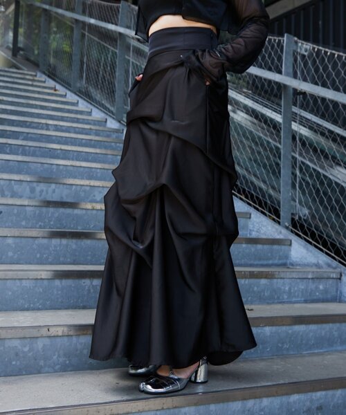 Mavie..7(メヴィセットゥ)の「【Mavie..7】後ろレースアップサテンタックスカート(スカート・レディース・ブラック・MEDIUM/SMALL)」の3枚目の写真