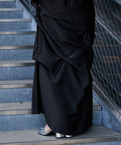 Mavie..7(メヴィセットゥ)の「【Mavie..7】後ろレースアップサテンタックスカート(スカート・レディース・ブラック・MEDIUM/SMALL)」の12枚目の写真