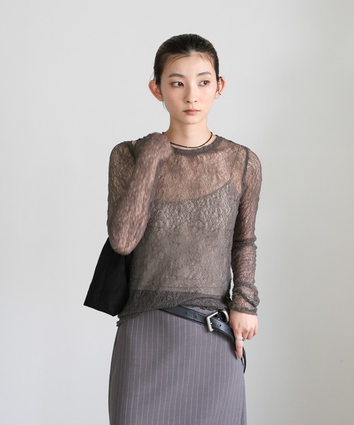 select MOCA（セレクトモカ）の「ストレッチレースクルーネックトップス（シャツ/ブラウス・レディース・ブラック/オフホワイト/グレイッシュベージュ・FREE）」の20枚目の写真