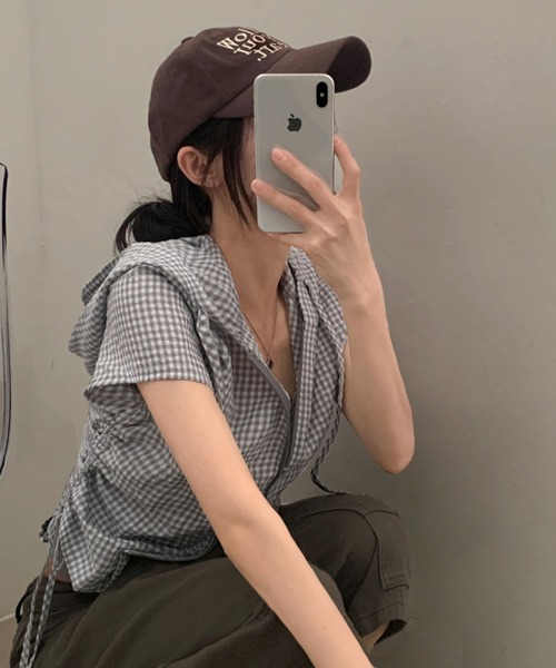GEMEDA(ジェメダ)の「ギンガムチェックジップアップフーディトップス(Tシャツ/カットソー・レディース・グレー/ピンク・M)」の10枚目の写真