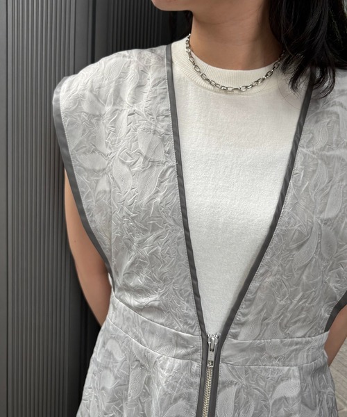 &g'aime】リーフエンボスビスチェ Leaf-Embossed Bustier