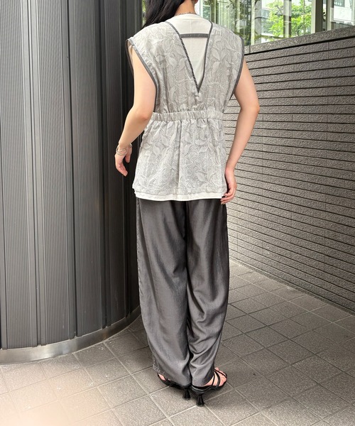 【SALE】&g'aime アンジェム　リーフエンボスビスチェ　980-66207 &g'aime】リーフエンボスビスチェ Leaf-Embossed Bustier