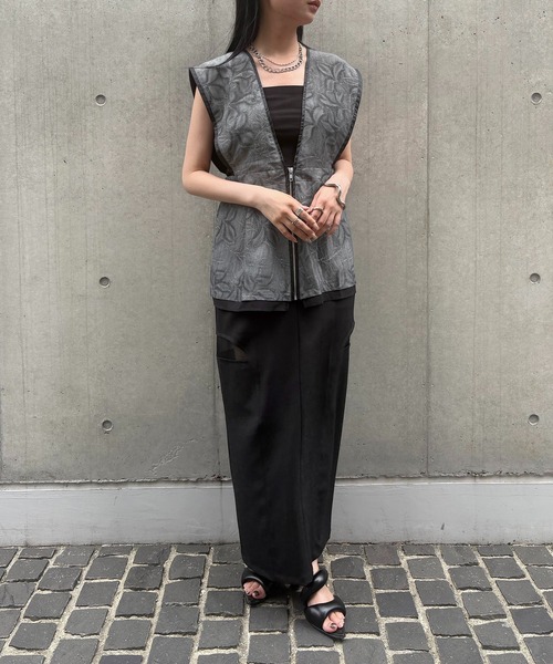 【SALE】&g'aime アンジェム　リーフエンボスビスチェ　980-66207 &g'aime】リーフエンボスビスチェ Leaf-Embossed Bustier