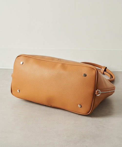 ＆MyuQ（アンドミューク）の「【＆MyuQ】THALLO ロングハンドルボストンバッグ トートバッグ（ボストンバッグ・レディース・キャメル/ブラック・FREE）」の6枚目の写真