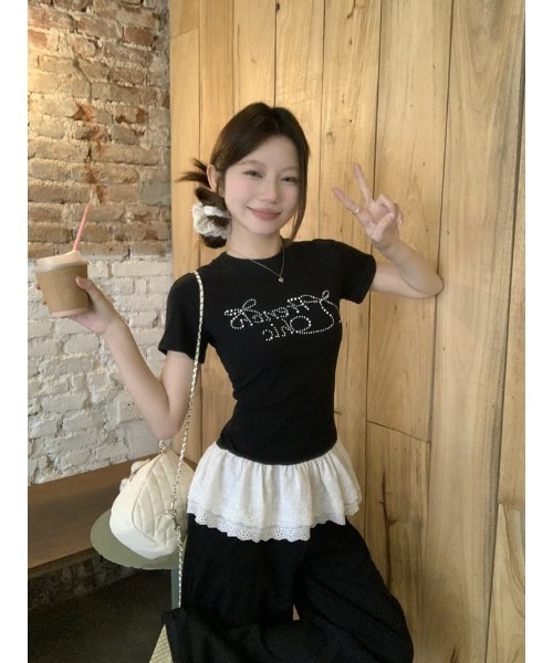 Ritzy(リッツィー)の「刺繍レース配色 Tシャツ/カットソー(Tシャツ/カットソー・レディース・ブラック・L/M)」の5枚目の写真