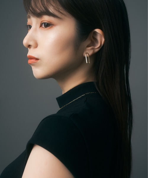 Jewel closet by L&Co.(ジュエルクローゼットバイエルアンドコー)の「K18 ロングラディアント ピアス(ピアス(両耳用)・レディース・イエローゴールド・FREE)」の7枚目の写真
