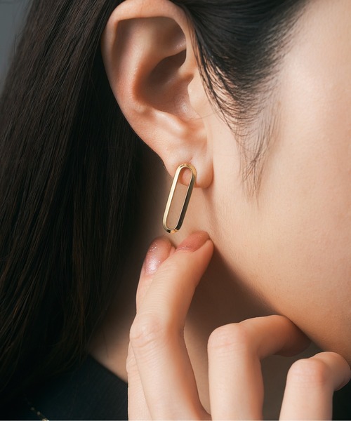 Jewel closet by L&Co.(ジュエルクローゼットバイエルアンドコー)の「K18 ロングラディアント ピアス(ピアス(両耳用)・レディース・イエローゴールド・FREE)」の4枚目の写真