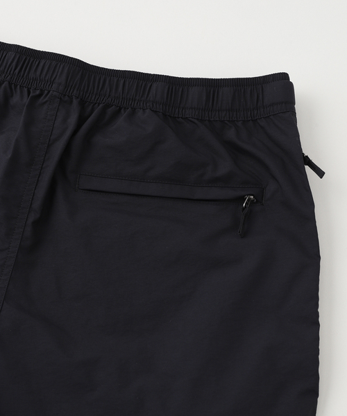 THE NORTH FACE(ザノースフェイス)の「THE NORTH FACE (ノースフェイス) NUPTSE ショーツ(その他パンツ・メンズ・ブラック系その他/チャコールグレー/ブラック・MEDIUM/LARGE/X-LARGE)」の6枚目の写真