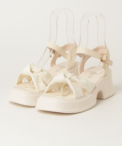 mebole(メボレ)の「Twist Tweed Ribbon Sandal(サンダル・レディース・ピンク/アイボリー・SMALL/MEDIUM/LARGE)」の8枚目の写真