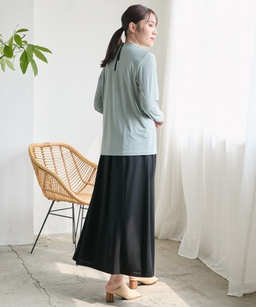 slattgir(スラットジール)の「高身長 ラッシュガードプルオーバー(UVカット・接触冷感・吸汗速乾)(トールサイズ)Essenave(ラッシュガード・レディース・ベージュ/グリーン・TM/TL/TLL/T3L/T4L/T5L)」の13枚目の写真