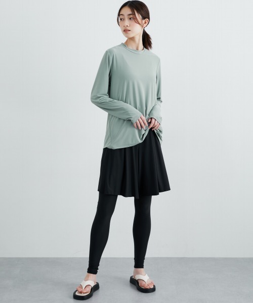 slattgir(スラットジール)の「高身長 ラッシュガードプルオーバー(UVカット・接触冷感・吸汗速乾)(トールサイズ)Essenave(ラッシュガード・レディース・ベージュ/グリーン・TM/TL/TLL/T3L/T4L/T5L)」の11枚目の写真