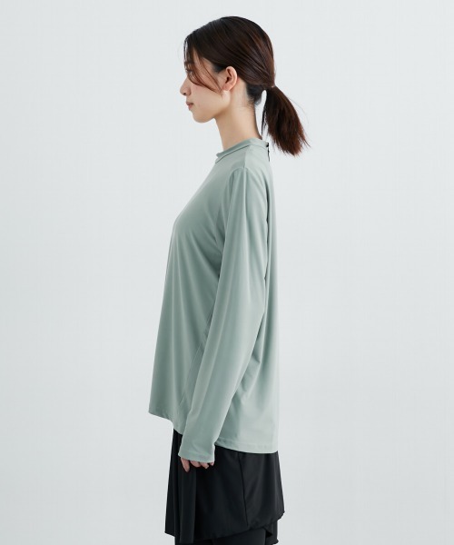 slattgir(スラットジール)の「高身長 ラッシュガードプルオーバー(UVカット・接触冷感・吸汗速乾)(トールサイズ)Essenave(ラッシュガード・レディース・ベージュ/グリーン・TM/TL/TLL/T3L/T4L/T5L)」の17枚目の写真