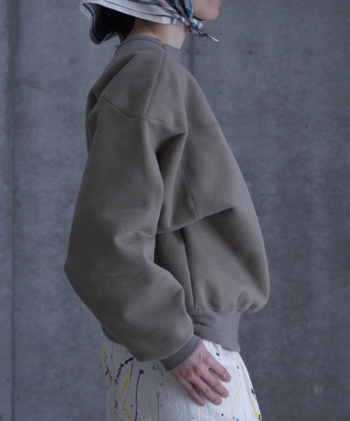 k3&co.（ケイスリーアンドコー）の「Squishy fleece top（スウェット・レディース・ブラック/ベージュ/ネイビー・ONE SIZE）」の21枚目の写真