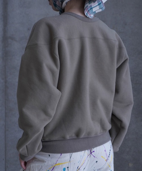 k3&co.（ケイスリーアンドコー）の「Squishy fleece top（スウェット・レディース・ブラック/ベージュ/ネイビー・ONE SIZE）」の22枚目の写真