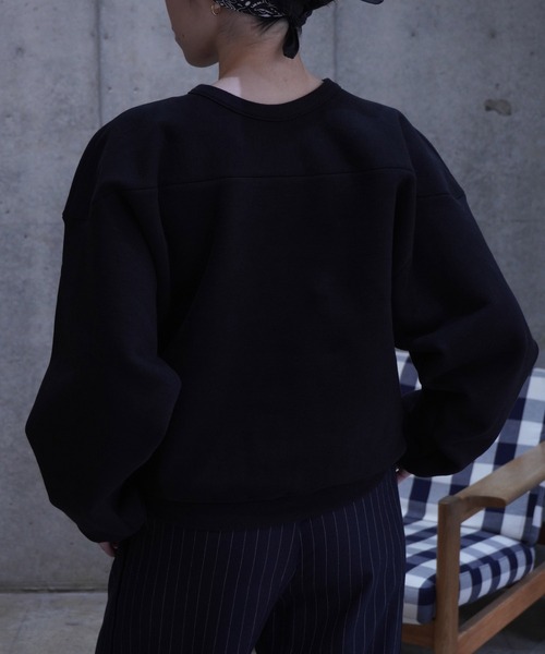 k3&co.（ケイスリーアンドコー）の「Squishy fleece top（スウェット・レディース・ブラック/ベージュ/ネイビー・ONE SIZE）」の5枚目の写真