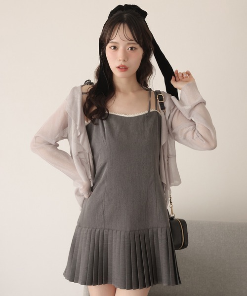 one after another NICE CLAUP（ワンアフターアナザーナイスクラップ）の「サイズ展開あり/裾プリーツキャミワンピース（ワンピース・レディース・ドット/ベージュ/ブラック/チャコールグレー・MEDIUM/SMALL）」の2枚目の写真